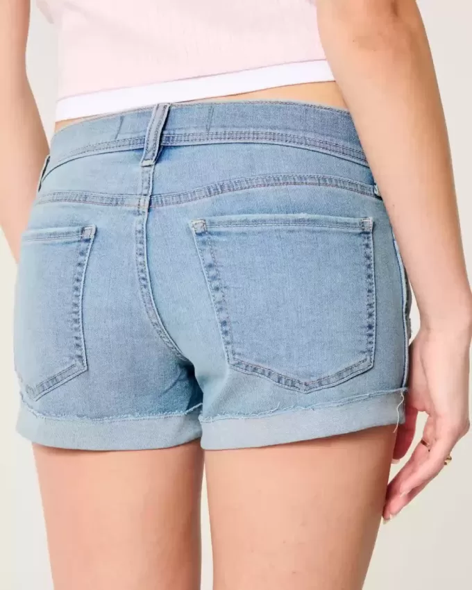 Pantaloni scurti din denim cu talie joasă, rupte, spălate lejer Pantaloni scurti din denim cu talie joasă, rupte, spălate lejer