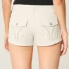 Pantaloni scurti din popelin, cu talie joasă, cu buzunar la spate Pantaloni scurti din popelin, cu talie joasă, cu buzunar la spate
