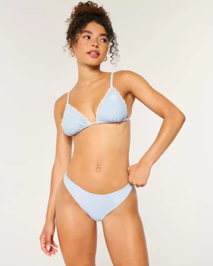 Partea de jos de bikini cheeky brodata cu talie joasa Partea de jos de bikini cheeky brodata cu talie joasa