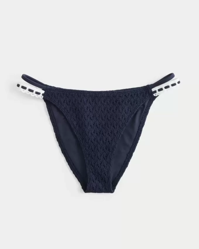 Partea de jos de bikini cheeky în stil croșetat Partea de jos de bikini cheeky în stil croșetat