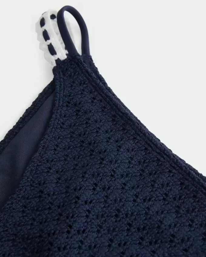 Partea de jos de bikini cheeky în stil croșetat Partea de jos de bikini cheeky în stil croșetat