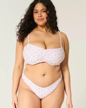 Partea de jos de bikini cu picioare înalte