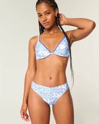 Partea de jos de bikini cu picioare înalte și talie înaltă