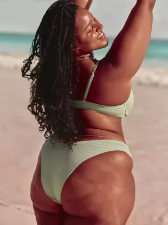 Partea de jos de bikini cu picior înalt cu nervură