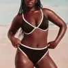 Partea de jos de bikini curbat cu picioare înalte și talie înaltă, cu nervuri Partea de jos de bikini curbat cu picioare înalte și talie înaltă, cu nervuri