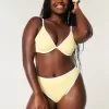 Partea de jos de bikini curbat cu picioare înalte și talie înaltă, cu nervuri Partea de jos de bikini curbat cu picioare înalte și talie înaltă, cu nervuri