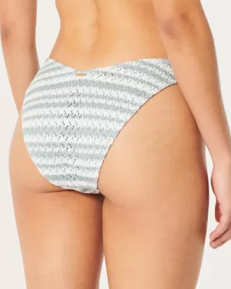 Partea de jos de bikini obraznică cu picioare înalte în stil croșetat