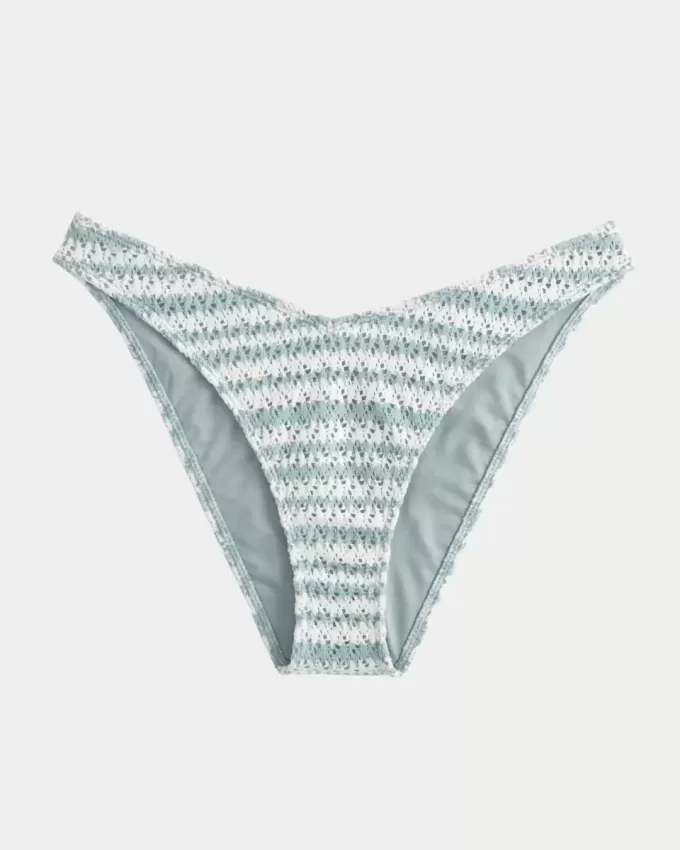 Partea de jos de bikini obraznică cu picioare înalte în stil croșetat Partea de jos de bikini obraznică cu picioare înalte în stil croșetat
