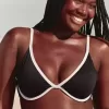 Partea de sus de bikini cu sârmă și adâncime Partea de sus de bikini cu sârmă și adâncime