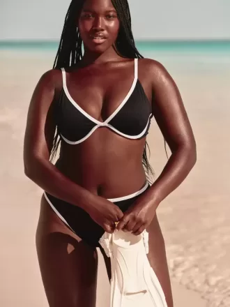 Partea de sus de bikini cu sârmă și adâncime