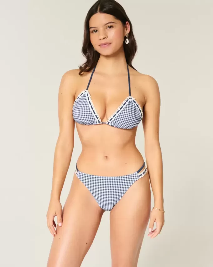 Partea inferioară de bikini cu bretele duble, în stil croșetat Partea inferioară de bikini cu bretele duble, în stil croșetat