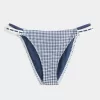 Partea inferioară de bikini cu bretele duble, în stil croșetat Partea inferioară de bikini cu bretele duble, în stil croșetat