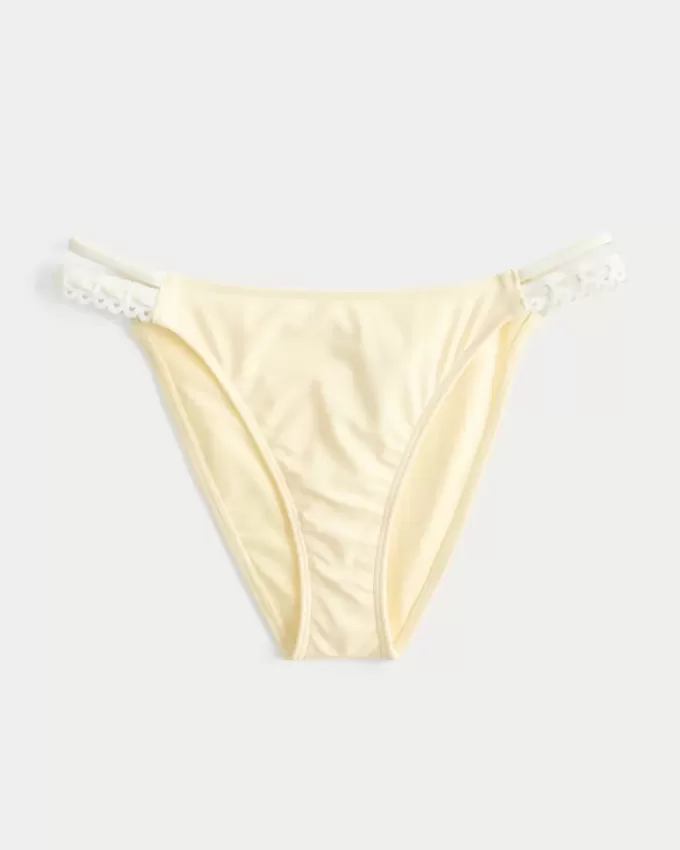 Partea inferioară de bikini cu bretele duble, în stil croșetat Partea inferioară de bikini cu bretele duble, în stil croșetat