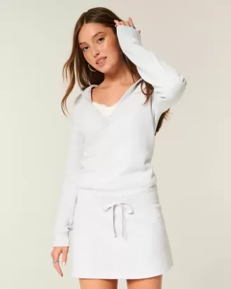 Rochie din lână cu mânecă lungă cu glugă