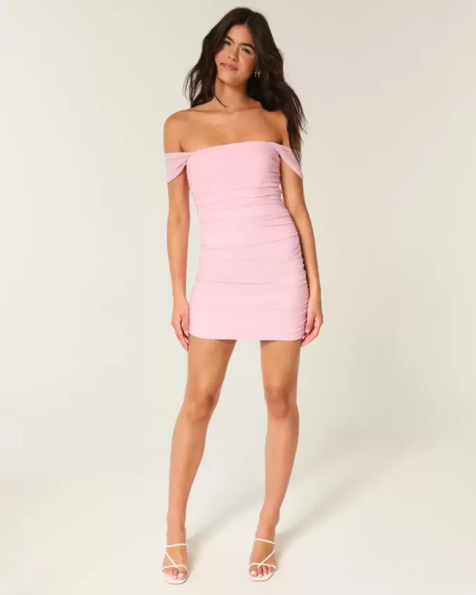 Rochie din plasă, cu umăr deschis Rochie din plasă, cu umăr deschis