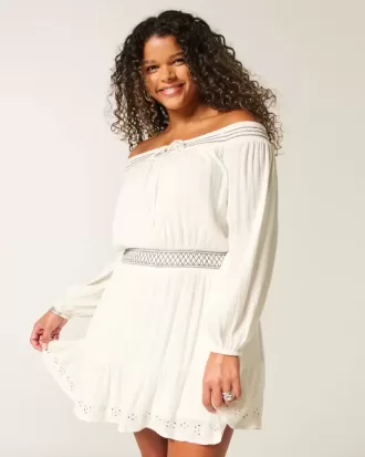 Rochie țesuta pe umeri Rochie țesuta pe umeri