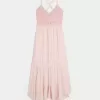 Rochie maxi cu decolteu în V, în stil croșetat Rochie maxi cu decolteu în V, în stil croșetat
