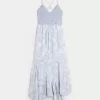 Rochie maxi cu decolteu în V, în stil croșetat Rochie maxi cu decolteu în V, în stil croșetat