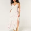 Rochie maxi cu spatele deschis Rochie maxi cu spatele deschis