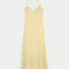 Rochie maxi cu spatele deschis Rochie maxi cu spatele deschis