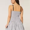 Rochie mini Bubble cu decolteu în V Rochie mini Bubble cu decolteu în V