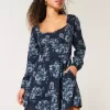 Rochie mini Cinch Bust cu maneca lunga Rochie mini Cinch Bust cu maneca lunga