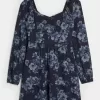 Rochie mini Cinch Bust cu maneca lunga Rochie mini Cinch Bust cu maneca lunga