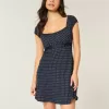 Rochie mini cu bandă de satin crep Rochie mini cu bandă de satin crep
