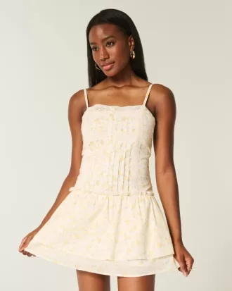 Rochie mini cu dantelă Rochie mini cu dantelă
