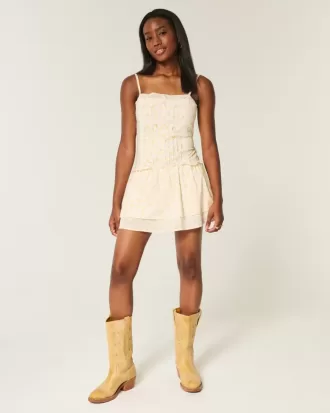 Rochie mini cu dantelă Rochie mini cu dantelă
