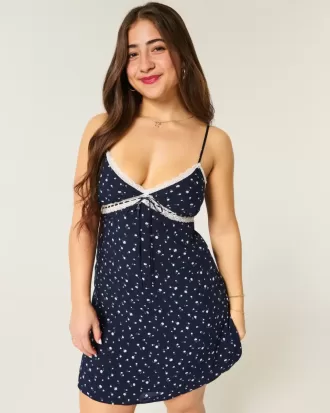 Rochie mini cu detaliu din dantela
