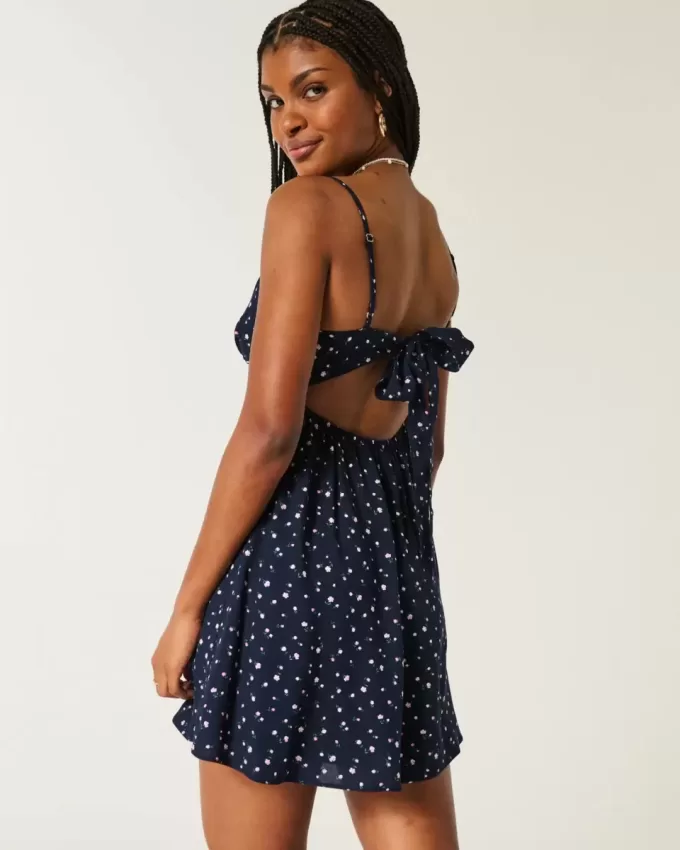 Rochie mini cu detaliu din dantela Rochie mini cu detaliu din dantela
