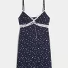 Rochie mini cu detaliu din dantela Rochie mini cu detaliu din dantela