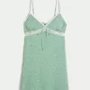 Rochie mini cu detaliu din dantela Rochie mini cu detaliu din dantela