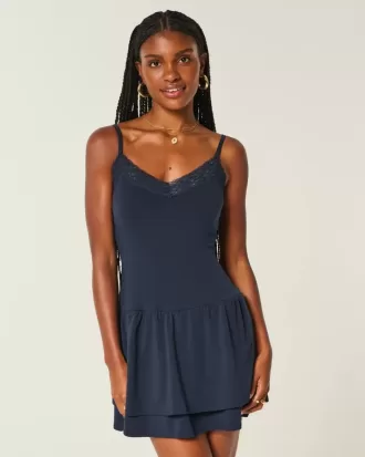 Rochie mini cu etaje din tricot