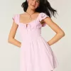Rochie mini cu mâneci fluturate, talie în V Rochie mini cu mâneci fluturate, talie în V