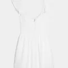 Rochie mini cu mâneci fluturate, talie în V Rochie mini cu mâneci fluturate, talie în V