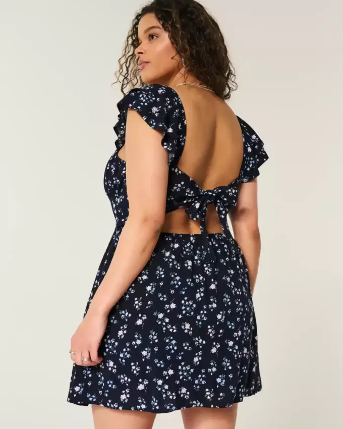 Rochie mini cu mâneci fluturate, talie în V Rochie mini cu mâneci fluturate, talie în V