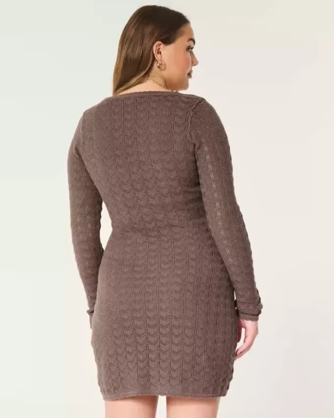 Rochie mini cu mâneci lungi în stil croșetat Rochie mini cu mâneci lungi în stil croșetat