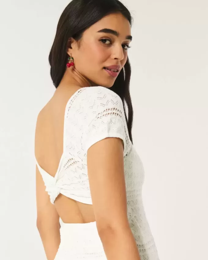 Rochie mini cu mâneci scurte în stil croșetat Rochie mini cu mâneci scurte în stil croșetat