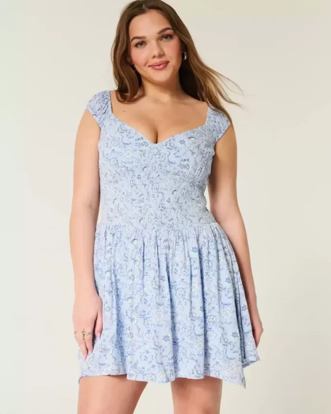 Rochie mini cu tiv asimetric fără umăr Rochie mini cu tiv asimetric fără umăr