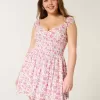 Rochie mini cu tiv asimetric fără umăr Rochie mini cu tiv asimetric fără umăr