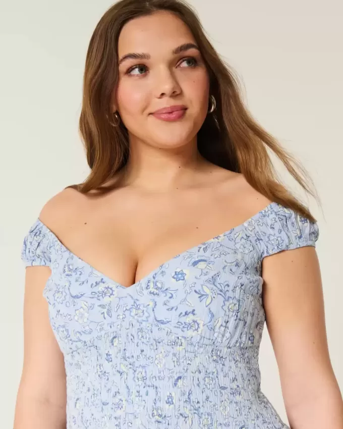 Rochie mini cu tiv asimetric fără umăr Rochie mini cu tiv asimetric fără umăr