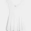 Rochie mini cu tiv asimetric fără umăr Rochie mini cu tiv asimetric fără umăr