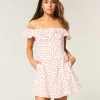 Rochie mini cu volan în linie A fără umăr Rochie mini cu volan în linie A fără umăr
