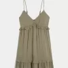 Rochie mini cu volane împletite Rochie mini cu volane împletite