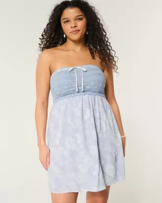 Rochie mini fără bretele în stil croșetat Rochie mini fără bretele în stil croșetat