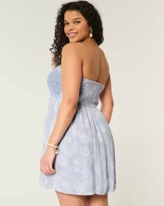 Rochie mini fără bretele în stil croșetat Rochie mini fără bretele în stil croșetat