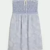 Rochie mini fără bretele în stil croșetat Rochie mini fără bretele în stil croșetat