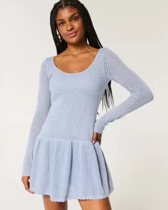 Rochie mini skater cu mâneci lungi în stil croșetat